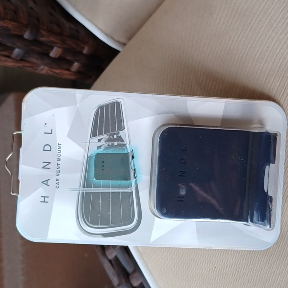 Handl Car Vent Mount